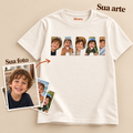 Exemplo gerado com IA: camiseta preta PAPAI com cinco fotos dos filhos nas letras e estampa reduzida.
